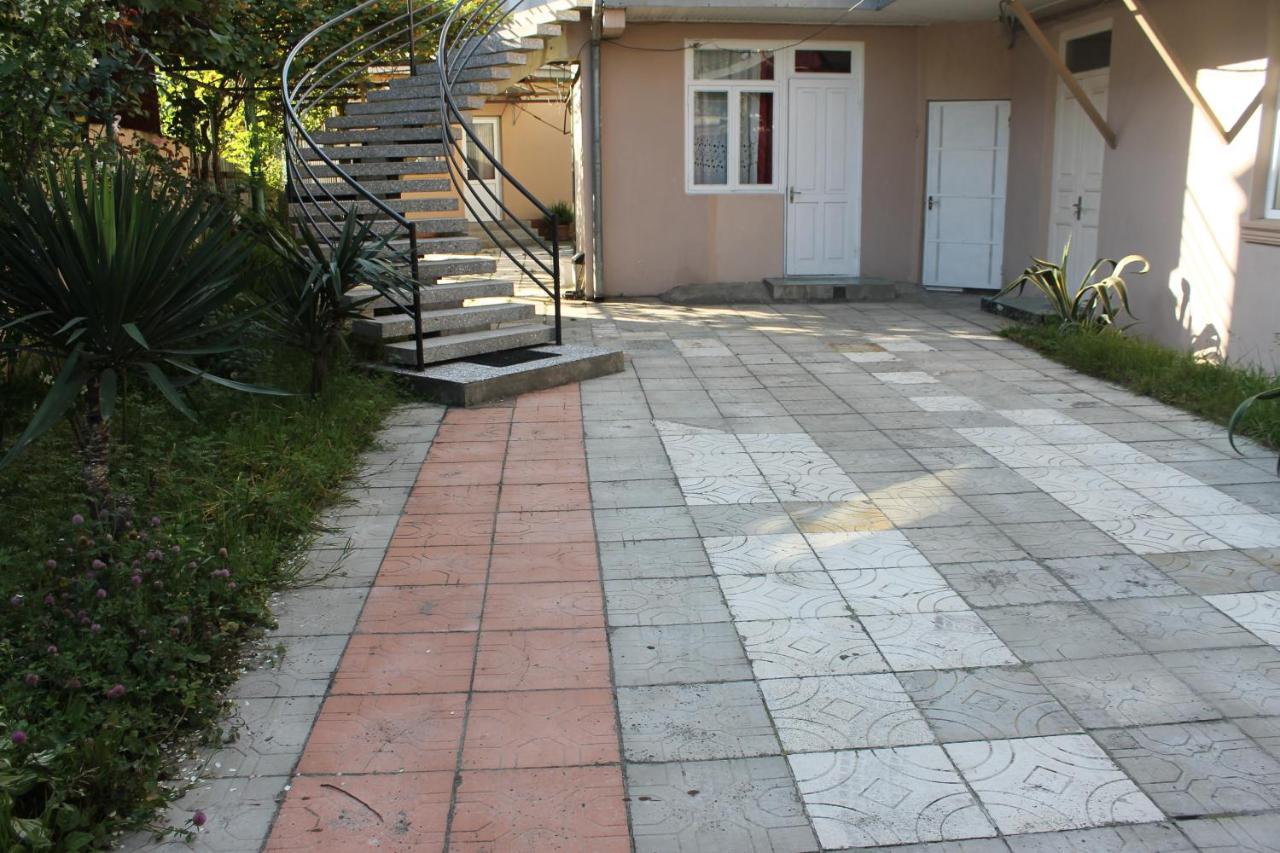 Iren Apartment Batumi Exterior photo